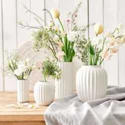 LIV Vase