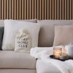 STAY HOME CLUB Wärmflasche